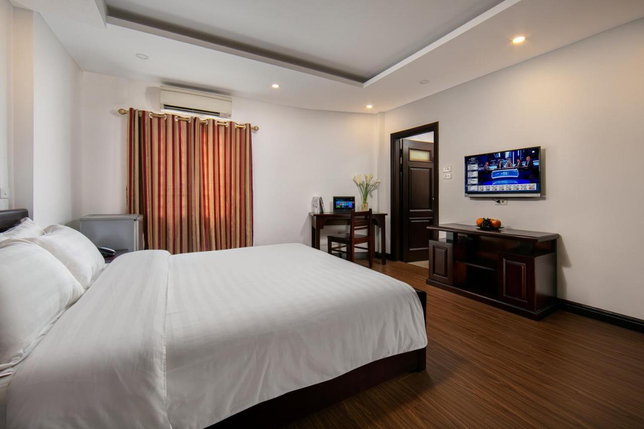 Duc Trong Hotel Ханой Екстериор снимка